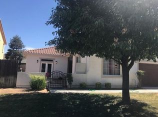 1464 La Quinta Way, Madera, CA 93638