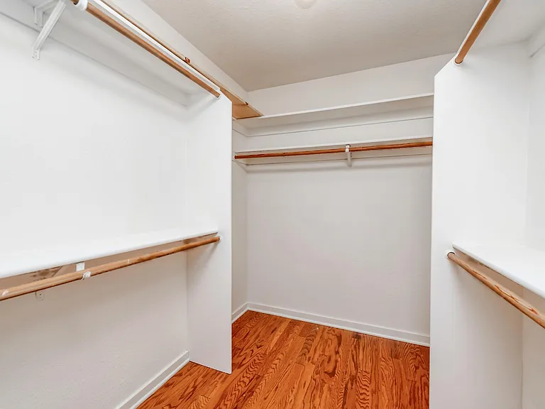 Walk in closet