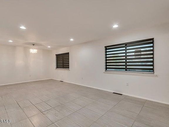 4th image of 6032 Bel Mar Ave