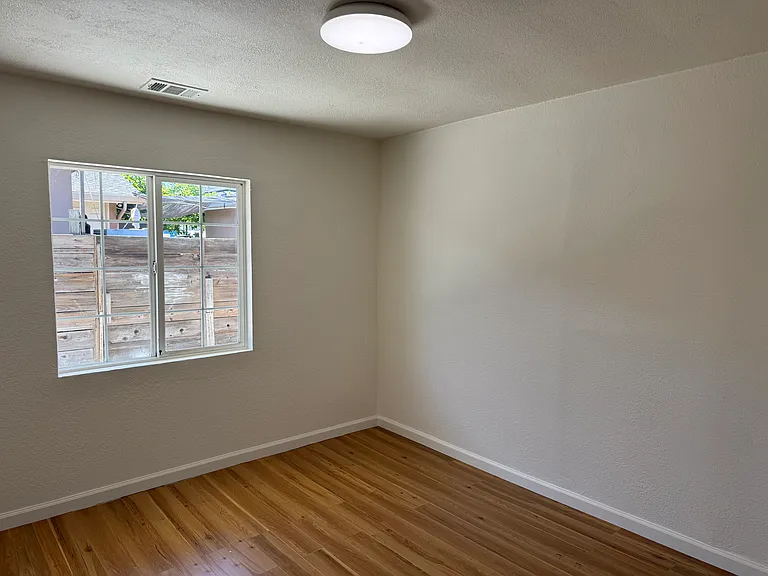 434 Hibiscus Ct — Photo 5