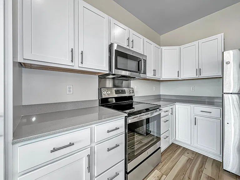 Stratford Pointe — Photo 94
