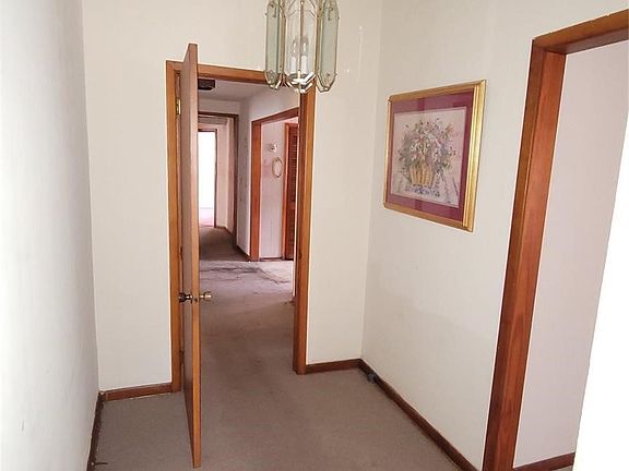 4th image of 324 Georgia St
