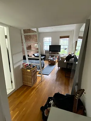 Rented by Performing Assets Corp | media 2