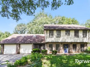 1570 Oakfield Ln, Roswell, GA 30075