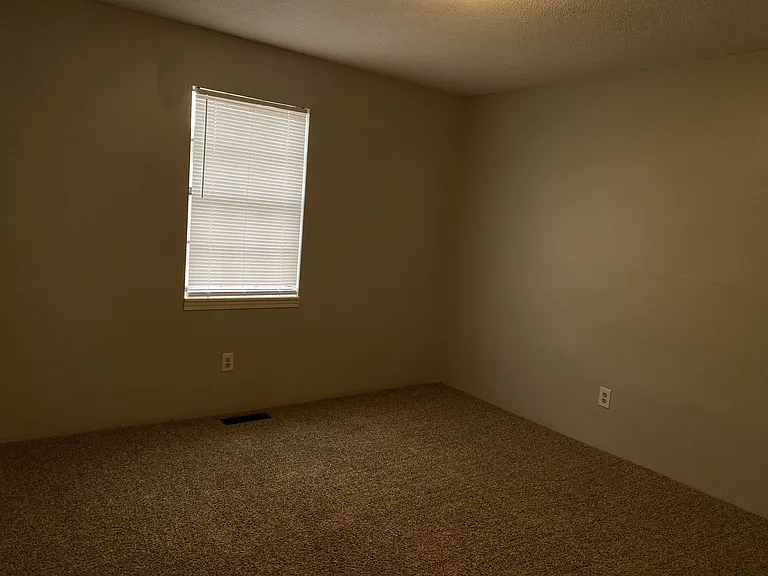25 Rossfield Cv #L — Photo 5