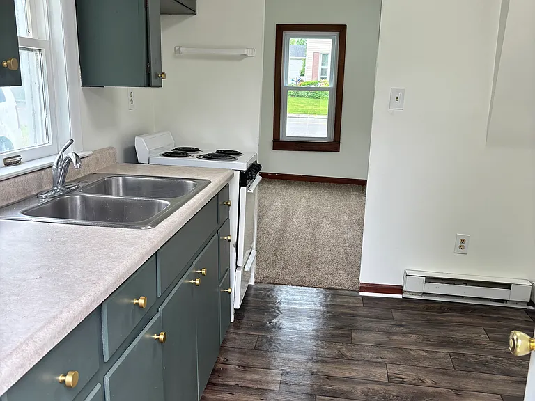 132 Riley St — Photo 9