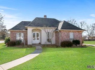 1489 River Run Dr, Denham Springs, LA 70726