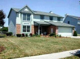 1889 Lexington Dr, Perrysburg, OH 43551