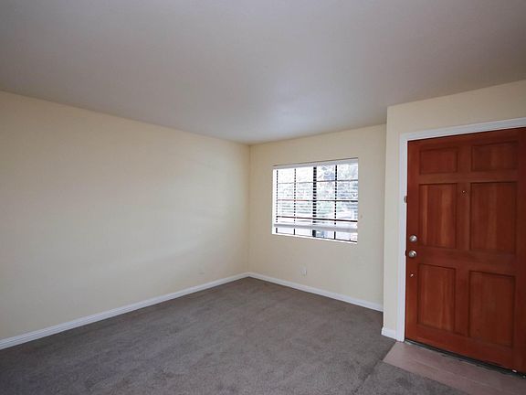 4th image of 309 N Holliston Ave APT 1