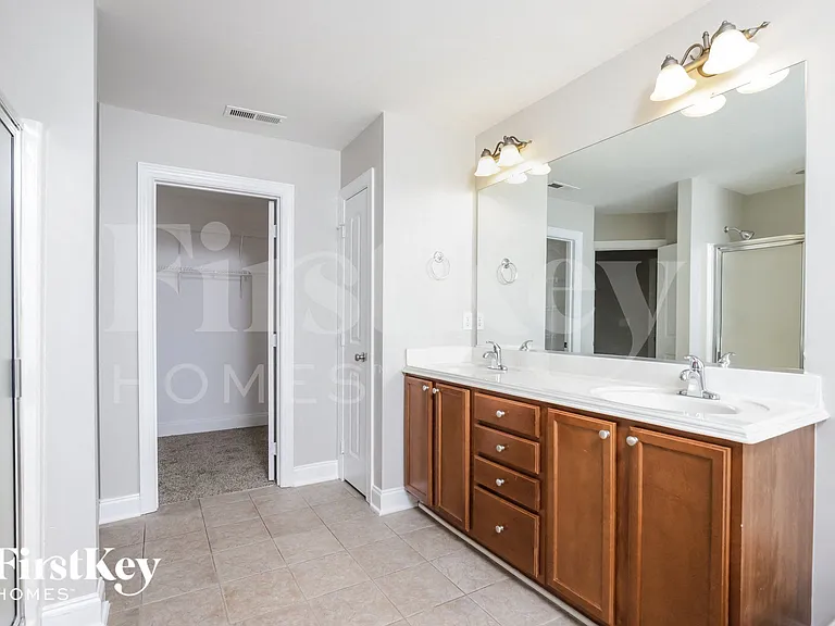 940 Boyer Dr — Photo 10