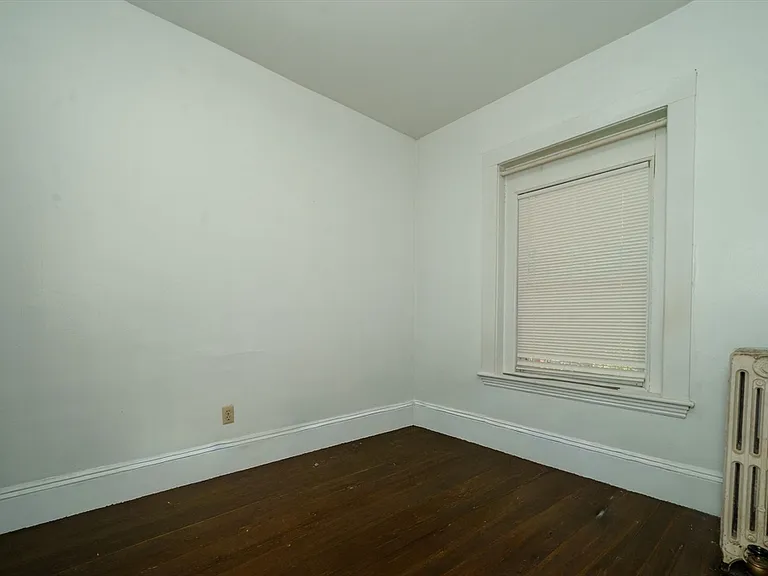39 Strathmore Rd #3 — Photo 14