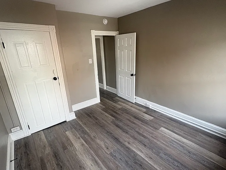 423 N 2nd St — Photo 6