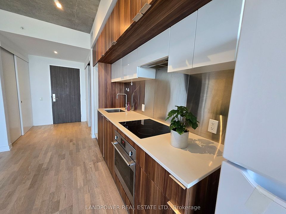 1st image of 185 Roehampton Ave #3108