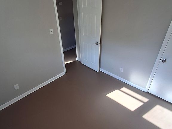 5th image of 603 74th St APT 16
