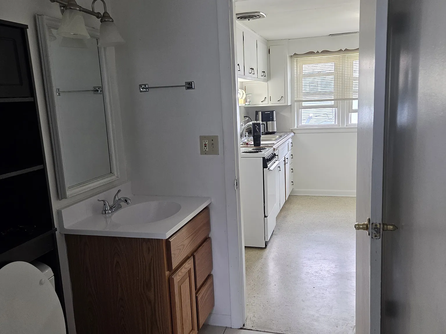 420 Marquette Ave — Photo 4