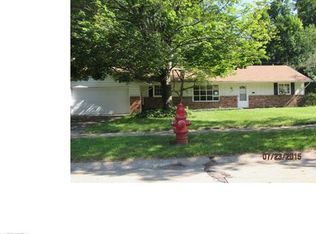 4889 Delevan Dr, Lyndhurst, OH 44124