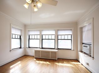 7701 N Sheridan Rd #2-I, Chicago, IL 60626