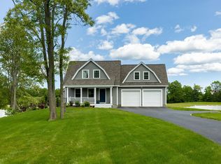13 Willowbrook Ave, Greenland, NH 03840