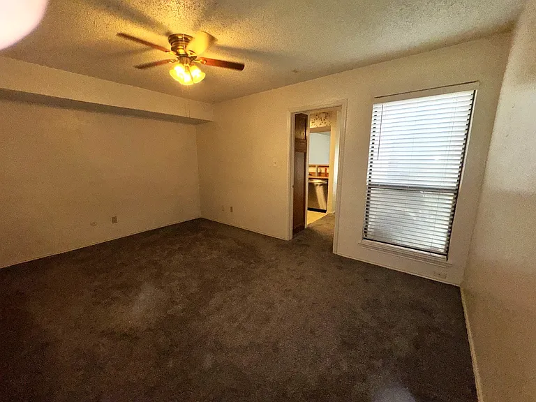 2300 Balsam Dr #G102 — Photo 7