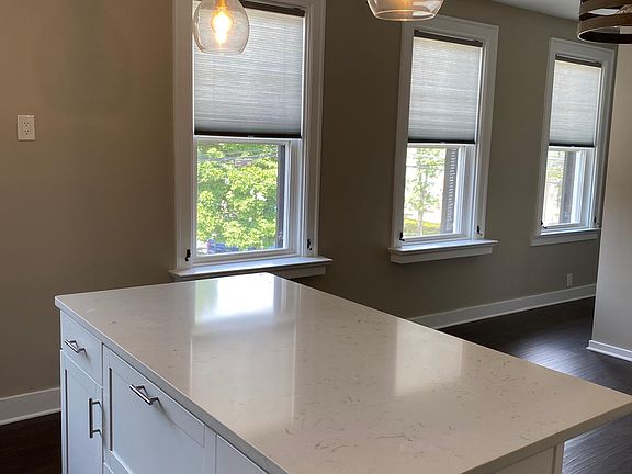 Great counter space for entertaining