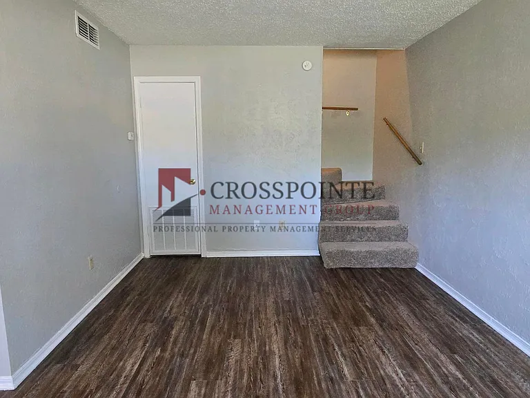 Chase Knoll Studios — Photo 3