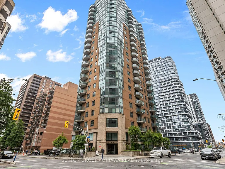 445 Laurier Ave W #905 — Photo 1