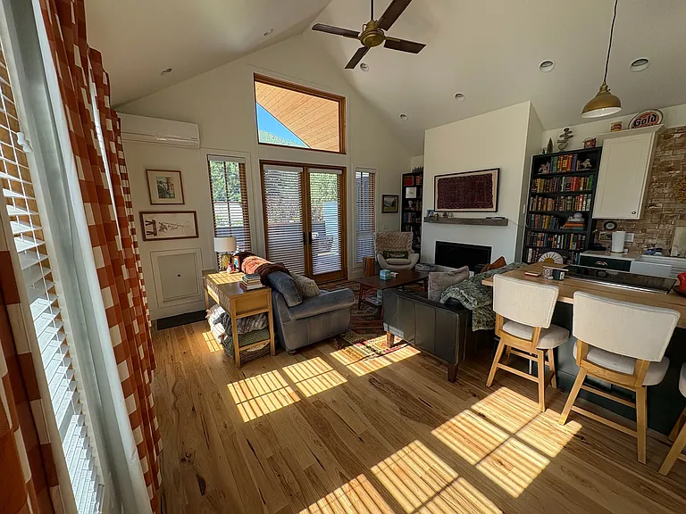 16 E Simpson Ave #A — Photo 14