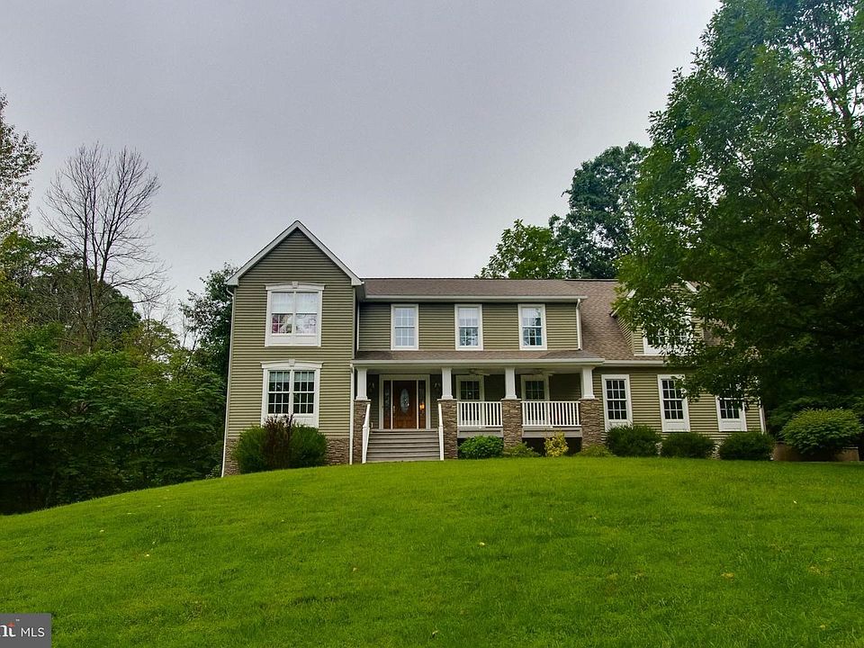 1st image of 89 Fairview Cir
