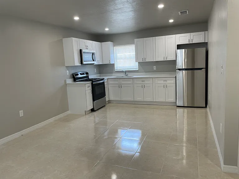 11430 Kimble Dr #11430 — Photo 2