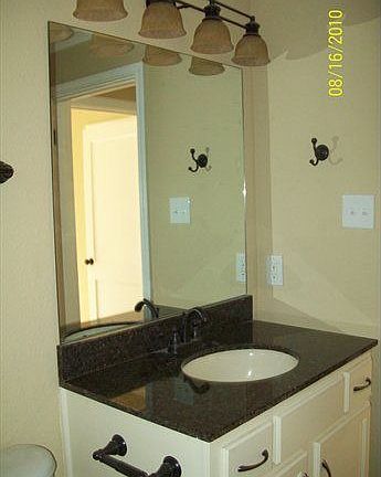 5th image of 4105 Locke Ave