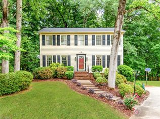 5812 Luxbury Ct, Winston Salem, NC 27104