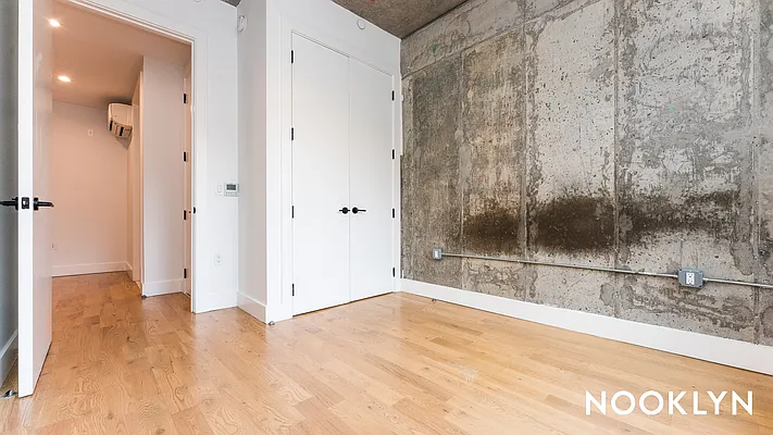 Rented by Nooklyn NYC LLC | media 54