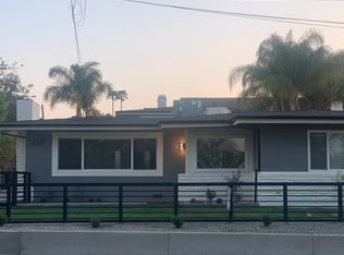207 Mesa Dr, Costa Mesa, CA 92627