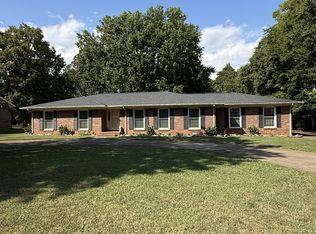 1935 Robinson Rd, Murfreesboro, TN 37130