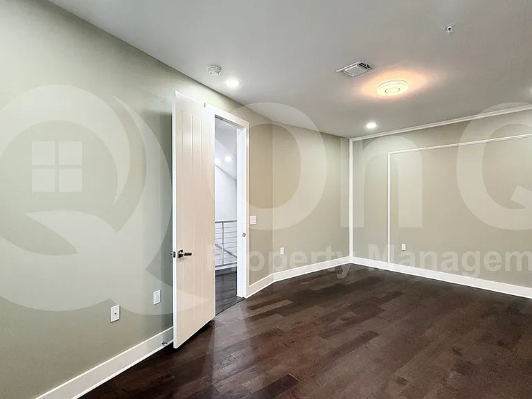 4707 Ruiz St — Photo 13