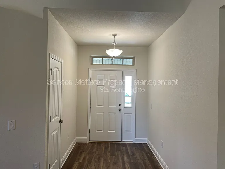 5184 Peach Dr — Photo 2