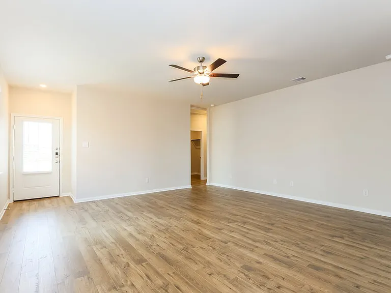 15643 Plum Brook Dr — Photo 4