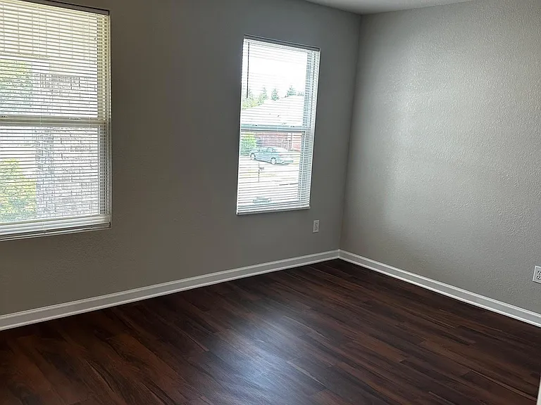 117 Brockton Dr — Photo 20
