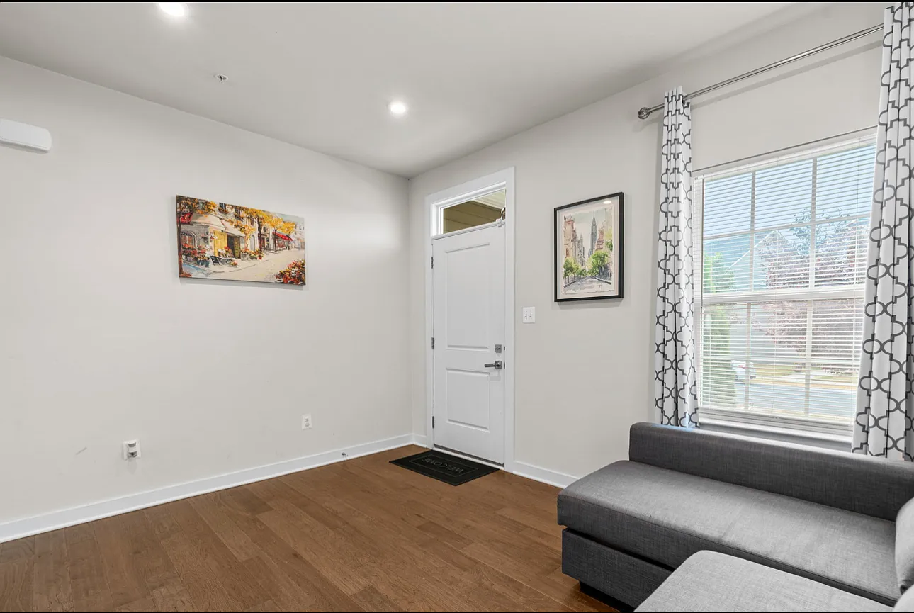 4413 Arbor Wood Ct — Photo 3