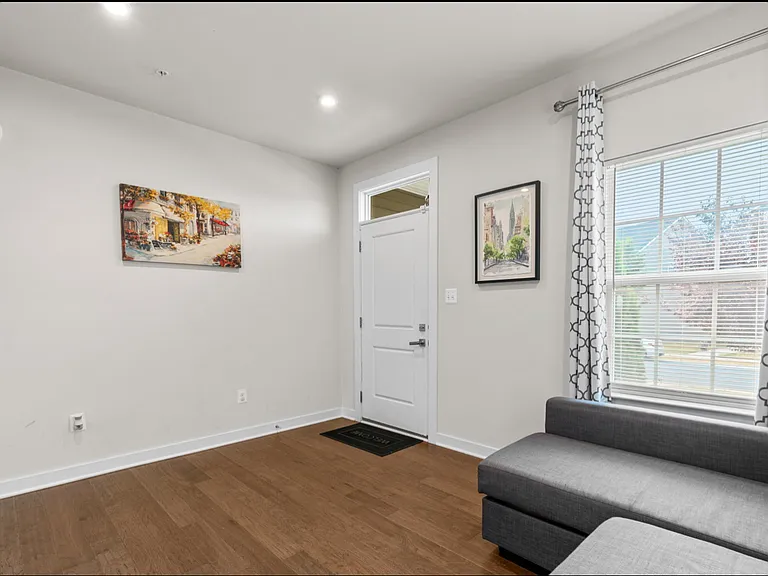 4413 Arbor Wood Ct — Photo 3