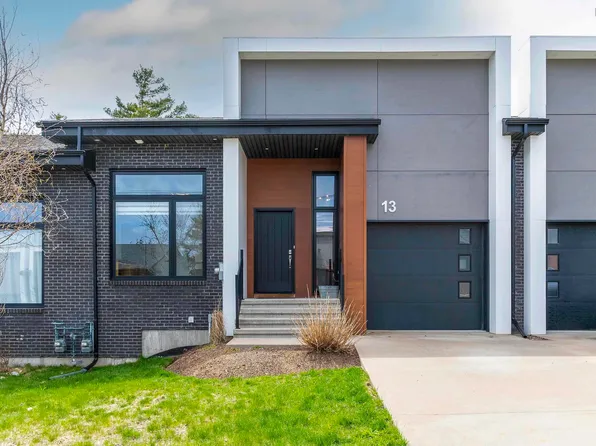13 Helen Creighton Ct, Halifax, NS B4B 0Z6