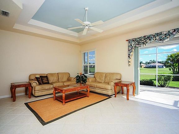 4th image of 2858 Royal Palm Dr
