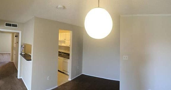 5th image of 2511 S Carrollton Ave APT 208
