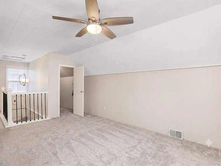 2125 Dallas Ave — Photo 10