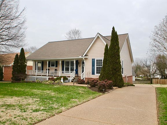 2nd image of 1168 Hunters Chase Dr