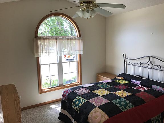 4th image of 126 Kincora Dr