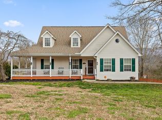 925 S Magnolia Ave, Whitwell, TN 37397