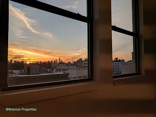 Rented by Manhattan Management LLC | media 16