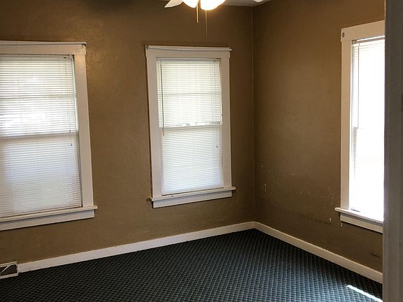 5th image of 123 N Henderson Ave