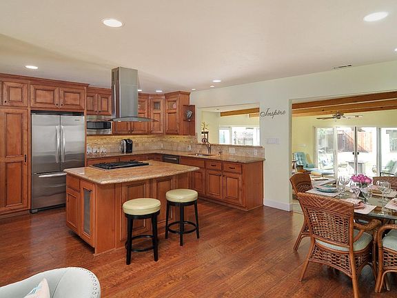 5th image of 2263 Fruitdale Ave